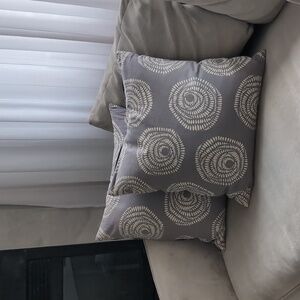 Lot 2 surya toss cushions feathers cushion floral pattern